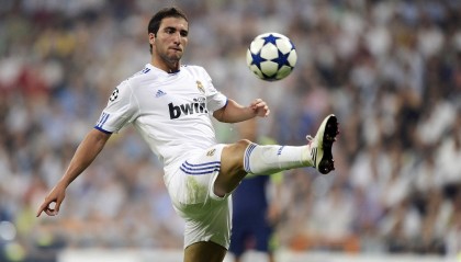 电子游戏-巴萨主席候选人丰特誓约，当选首刻致电梅西，开启新时代序幕