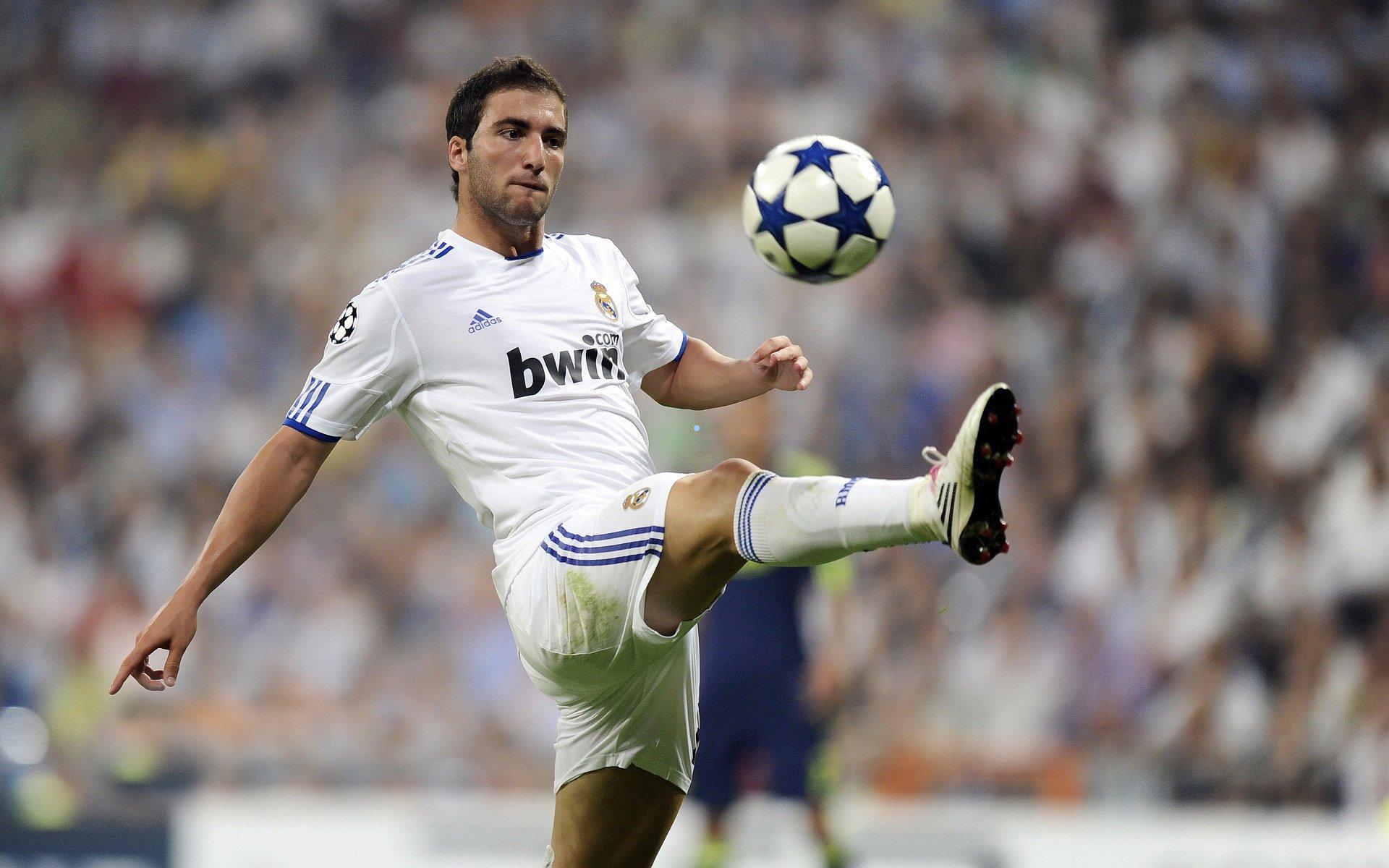 巴萨新年首战遇阻，西班牙人队武磊绝平留下永恒记忆