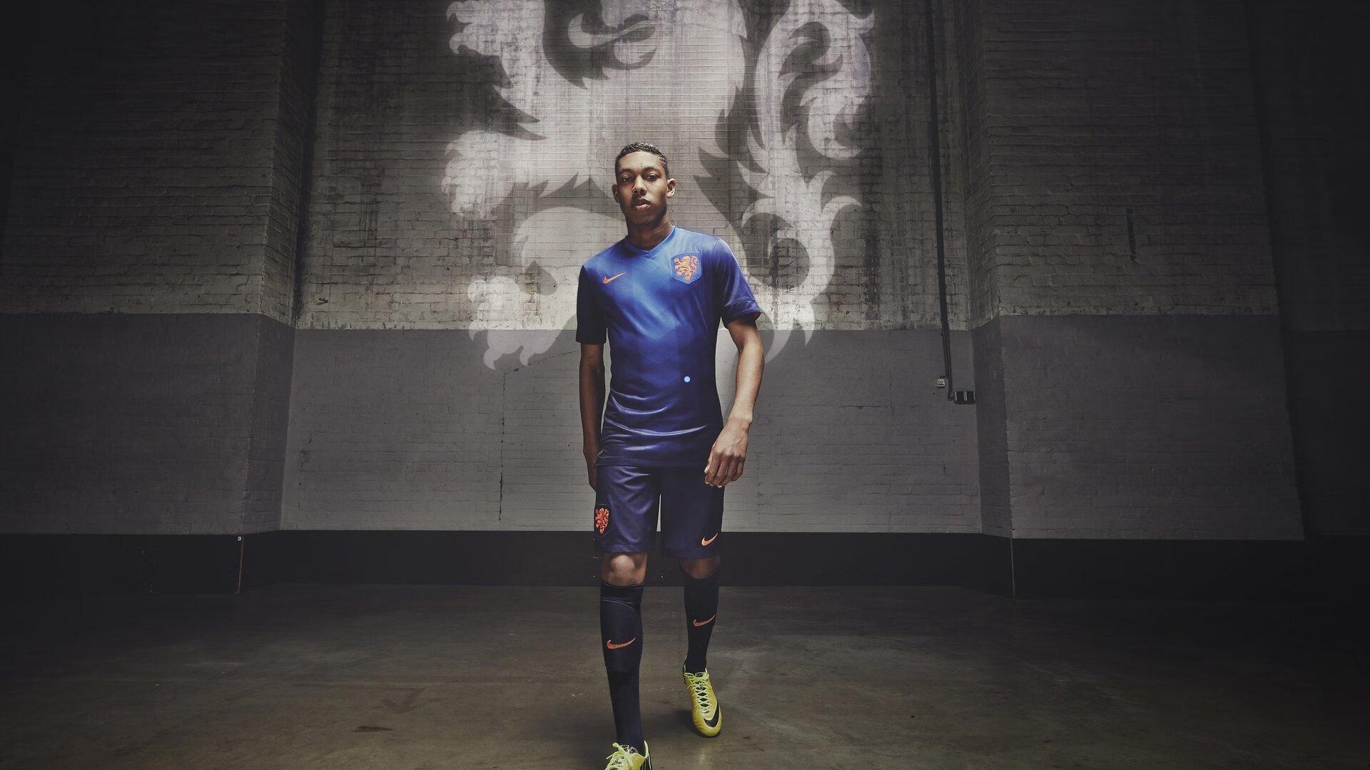 布伦特福德转会新风向,紧盯布鲁日18岁锋线天才富罗,或成2025年夏窗重磅引援